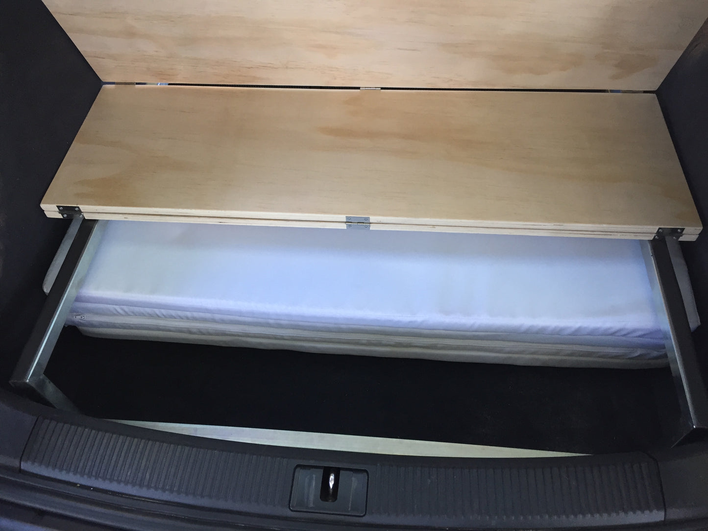 CAMA DE MALETERO TURISMO con TABLERO MADERA
